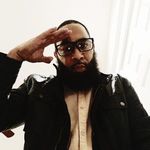 Meet your Posher, Troy